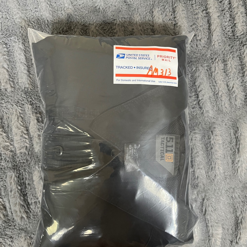 5.11 Tactical Mens Extra Large Black Short Sleeve Button Up Shirt Work Utility - Picture 8 of 8